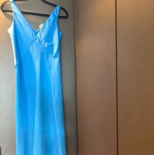A New Day Vibrant Blue V-Neck Dress